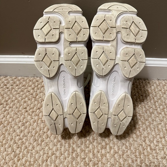 New Balance White Athletic Shoes - Picture 5 of 5